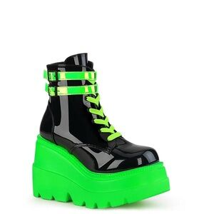🔥 DEMONIA Shaker-52 Neon Glow Platform Boots – SIZE 8